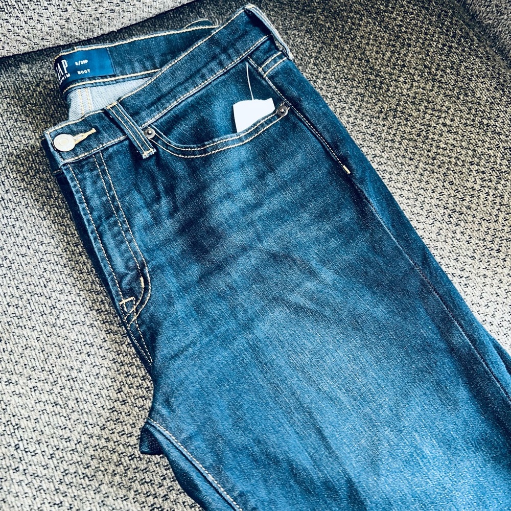 GAP Classic Indigo Jeans - Picture 2 of 4